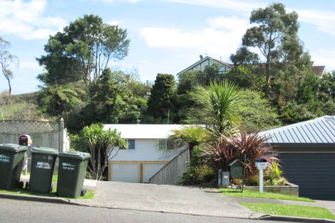 Photo of property in 73 Heta Road, Highlands Park, New Plymouth, 4312
