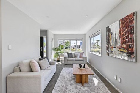 Photo of property in 33 Matata Drive, Takanini, 2112