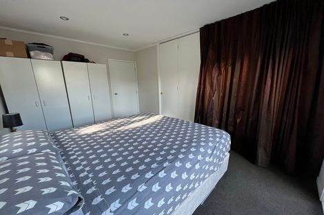 Photo of property in 19a Crystal Avenue, Glendene, Auckland, 0602