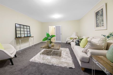 Photo of property in 5 Maxwelton Drive, Mairangi Bay, Auckland, 0630