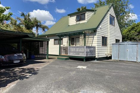 Photo of property in 48 De Quincey Terrace, Highland Park, Auckland, 2010