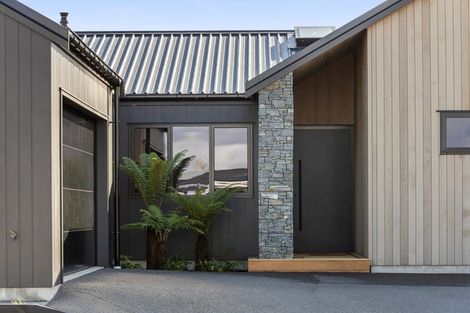 Photo of property in 56 Tironui Drive, Taradale, Napier, 4112