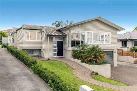 Photo of property in 26 Bucklands Beach Road, Bucklands Beach, Auckland, 2012