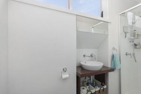 Photo of property in 1/366a Waiwhetu Road, Fairfield, Lower Hutt, 5011