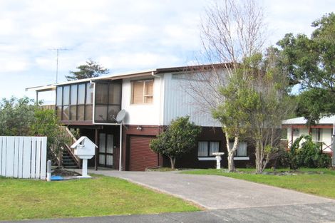 Photo of property in 36 Kauri Crescent, Snells Beach, 0920