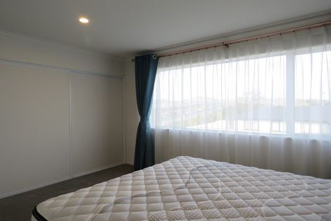 Photo of property in 11 George West Square West, Wigram, Christchurch, 8025