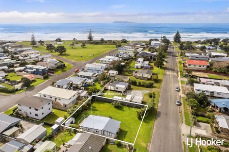 Photo of property in 10 Leo Street, Waihi Beach, 3611