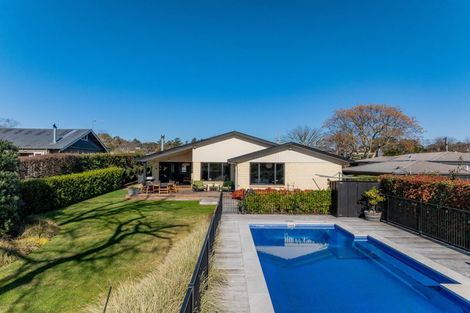 Photo of property in 28 Reynolds Road, Havelock North, 4130
