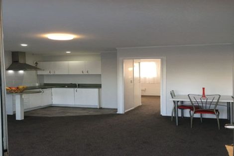 Photo of property in 3o Mountain Road, Mount Wellington, Auckland, 1060