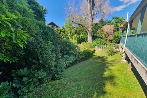 Photo of property in 25 Glenfern Road, Mellons Bay, Auckland, 2014