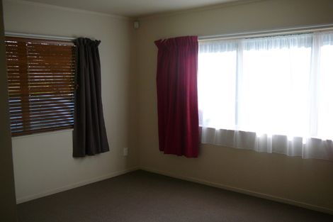 Photo of property in 914 Grove Road, Mayfair, Hastings, 4122