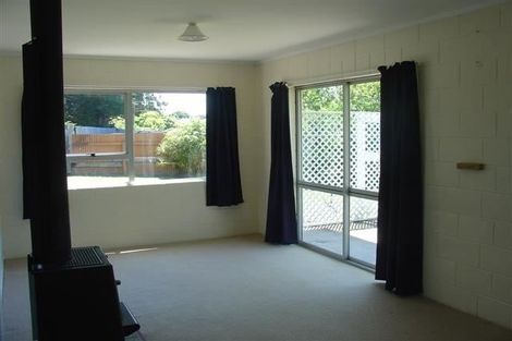 Photo of property in 2/1 Rosier Road, Glen Eden, Auckland, 0602