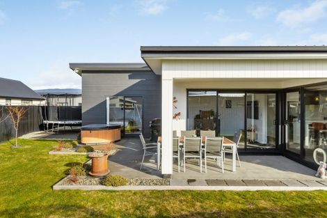 Photo of property in 1 Fraer Street, Cromwell, 9310