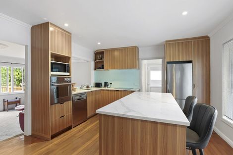 Photo of property in 125 Woodlands Park Road, Titirangi, Auckland, 0604