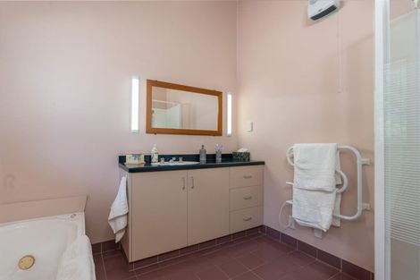 Photo of property in 129b Kent Street, Carterton, 5713
