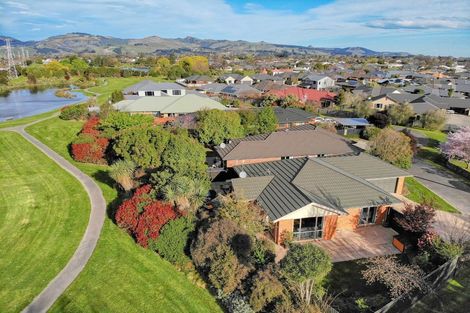 Photo of property in 1 Edgewater Lane, Halswell, Christchurch, 8025