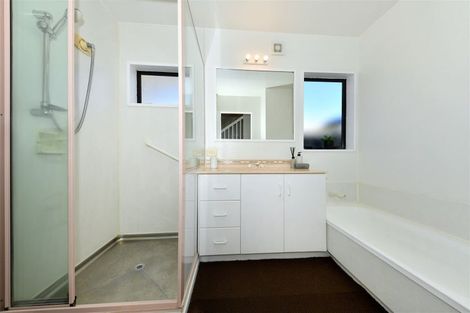 Photo of property in 431a Memorial Avenue, Burnside, Christchurch, 8053