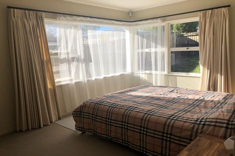 Photo of property in 26 Ramillies Place, Glenfield, Auckland, 0629
