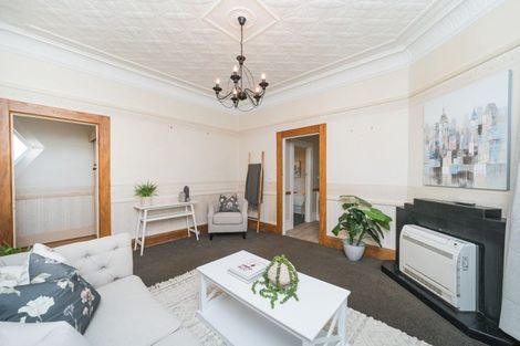 Photo of property in 9 Weston Avenue, Roslyn, Palmerston North, 4414