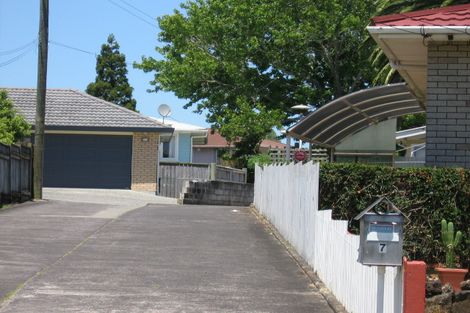 Photo of property in 9a Keats Place, Blockhouse Bay, Auckland, 0600