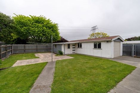 Photo of property in 17 Boston Avenue, Hornby, Christchurch, 8042