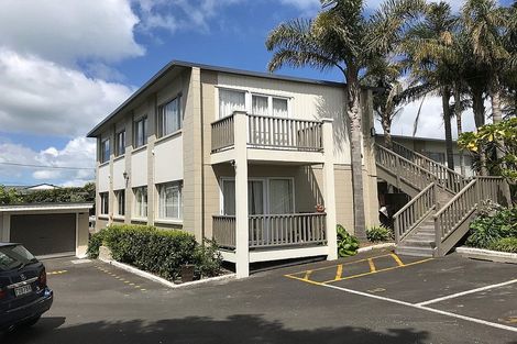 Photo of property in 20/72 Kitchener Road, Milford, Auckland, 0620
