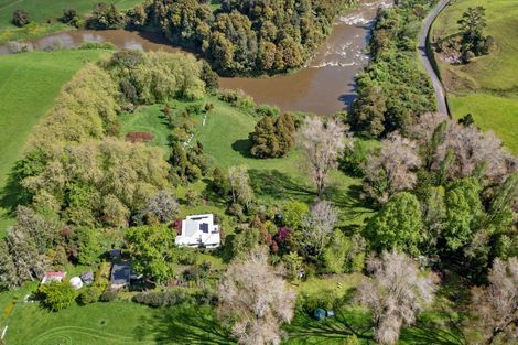 Photo of property in 1830 Otaraoa Road, Tarata, Inglewood, 4387