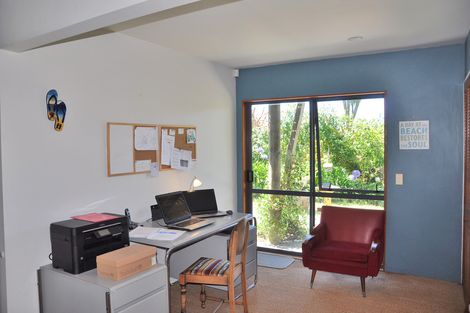 Photo of property in 16 Barrier View Road, Leigh, 0985