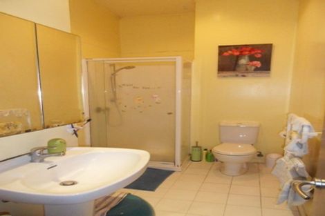 Photo of property in Mendosa Terraces Apartments, 14/9 Ebor Street, Te Aro, Wellington, 6011