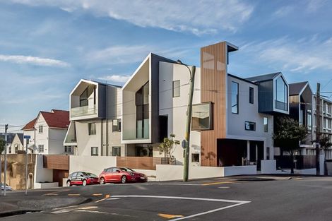 Photo of property in 76 Brougham Street, Mount Victoria, Wellington, 6011