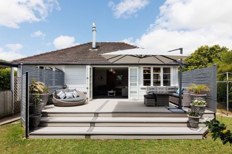 Photo of property in 120 Rugby Street, Awapuni, Palmerston North, 4412