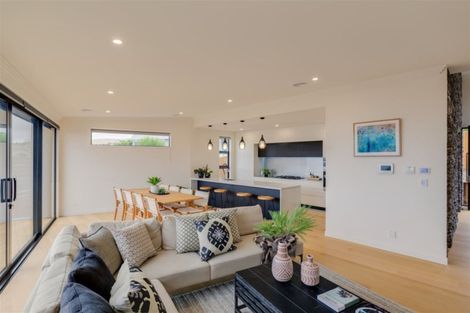 Photo of property in 161 Hackthorne Road, Cashmere, Christchurch, 8022