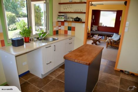 Photo of property in 19 Cumming Street, Okato, 4335