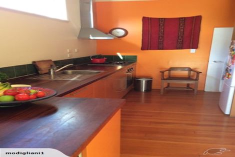 Photo of property in 19 Milne Terrace, Island Bay, Wellington, 6023