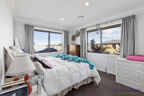 Photo of property in 8 Claremont Crescent, Amberley, 7410