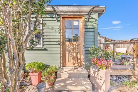 Photo of property in 19 Hydro Road, Edgecumbe, 3120