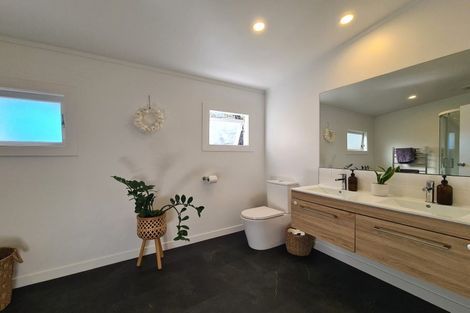 Photo of property in 1205 Rings Road, Coromandel, 3506