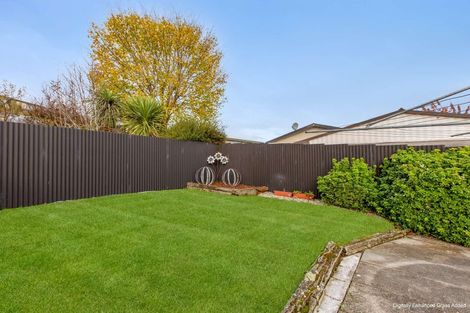 Photo of property in 2 Dale Crescent, East Gore, Gore, 9710