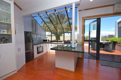 Photo of property in 16 Rhodes Fall, Rangatira Park, Taupo, 3330