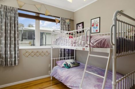 Photo of property in 4 Infidel Place, Torbay, Auckland, 0630