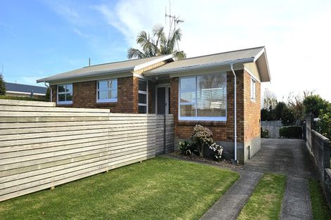 Photo of property in 15a Hall Road, Matua, Tauranga, 3110