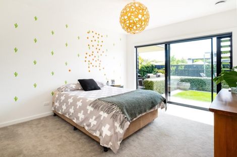 Photo of property in 18c Cambridge Terrace, Taradale, Napier, 4112