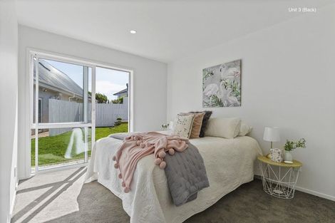 Photo of property in 16 Paisley Street, Mellons Bay, Auckland, 2014