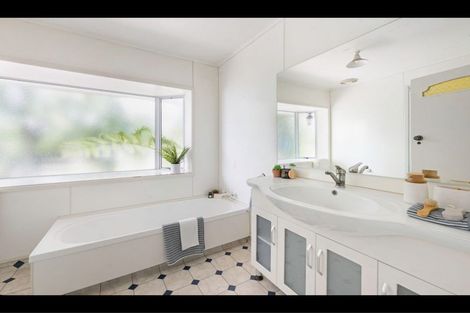 Photo of property in 11 Sophia Street, Glenholme, Rotorua, 3010