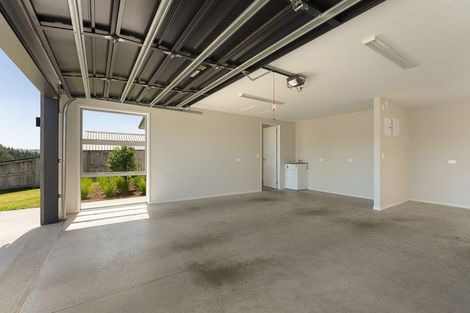 Photo of property in 17 Puhirake Crescent, Pyes Pa, Tauranga, 3112