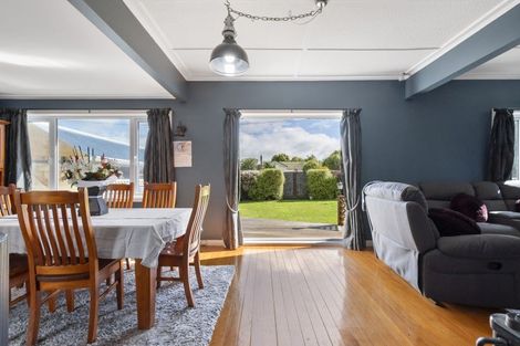 Photo of property in 21 Blackwell Street, Marton, 4710