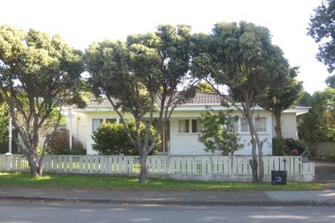 Photo of property in 5 Richard Street, Titahi Bay, Porirua, 5022