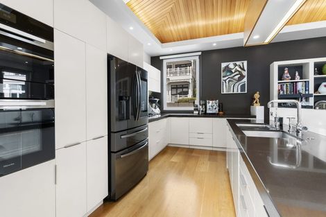 Photo of property in 31 Mcfarlane Street, Mount Victoria, Wellington, 6011