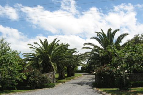 Photo of property in 5 Clark Road, Karaka, Papakura, 2580