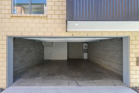 Photo of property in 2/9 Vialou Street, Hamilton Central, Hamilton, 3204